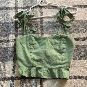 Green cropped tank top